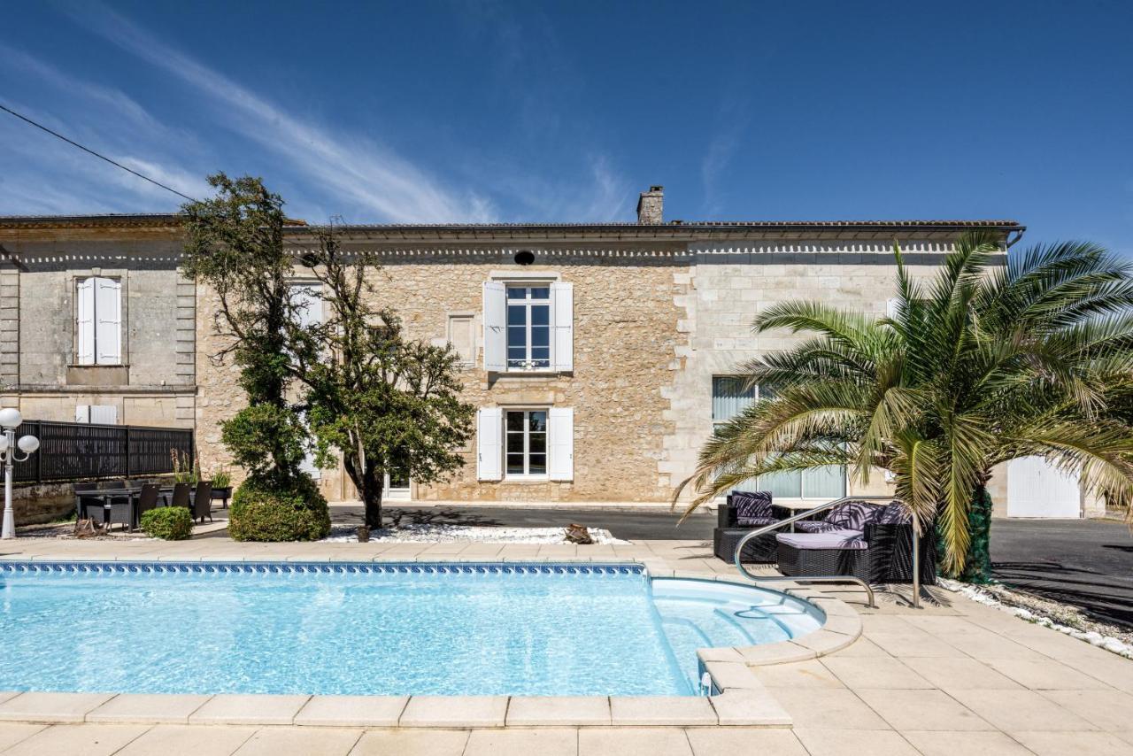 Domaine De Meyney Apartamento Villegouge Exterior foto
